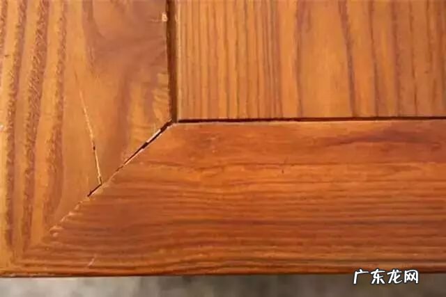 主卧床头墙有裂缝 床头墙壁开裂风水