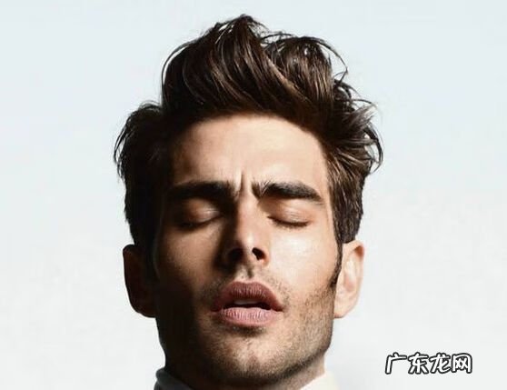 脑门有两条竖纹 脑门两边有两条竖纹