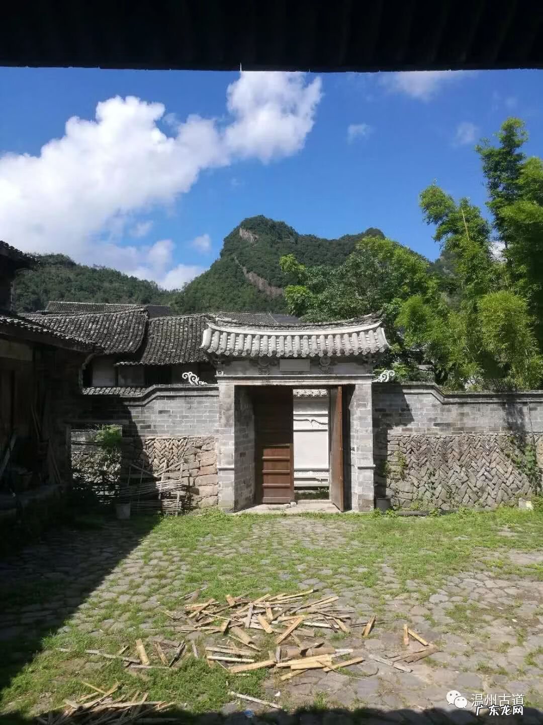 梵净山的岩石类型 风水中光秃秃的岩石山好么