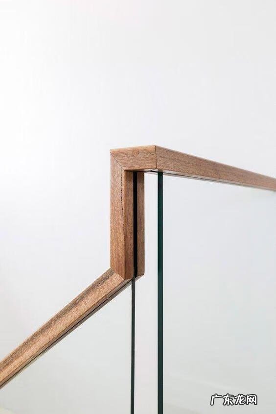 床围栏护栏怎么固定到床上 床护栏可以用什么代替