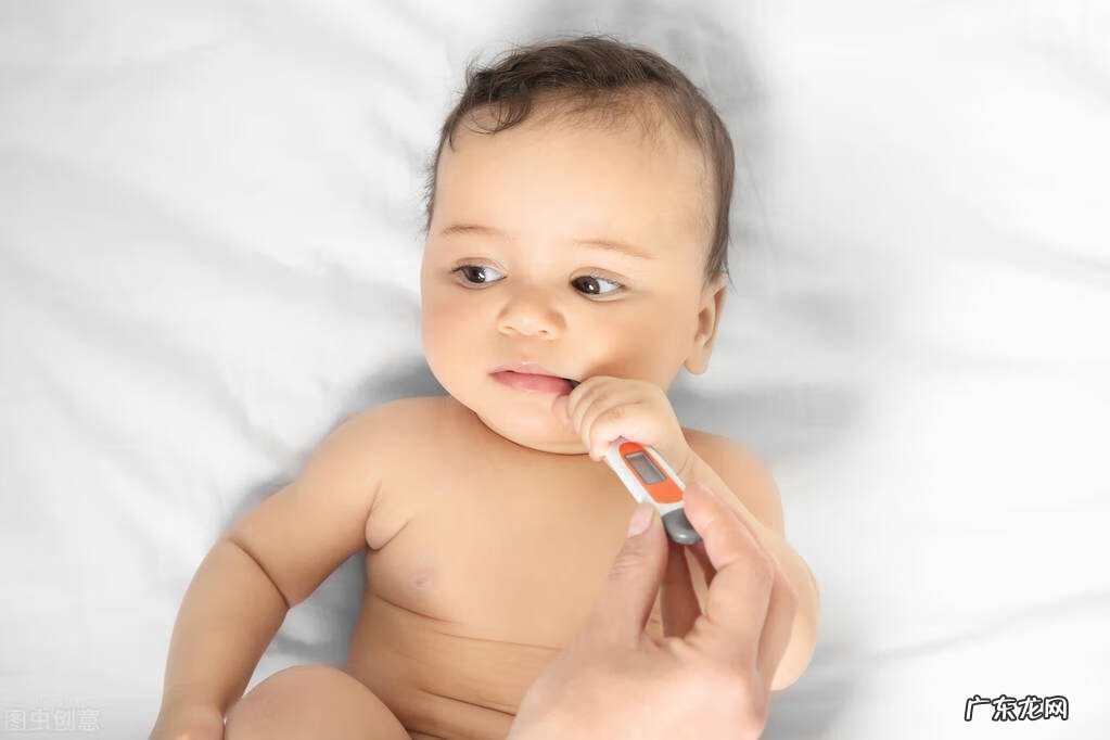 婴儿体温37.6度算不算发烧 一个月的婴儿多少度算发烧