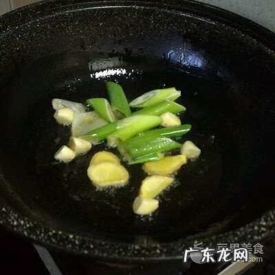 西红柿炖牛腩的做法家常做法 普通锅西红柿炖牛腩的做法