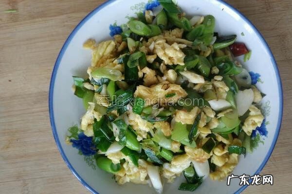 蒜苗炒鸡蛋的做法窍门 蒜苗炒鸡蛋的做法