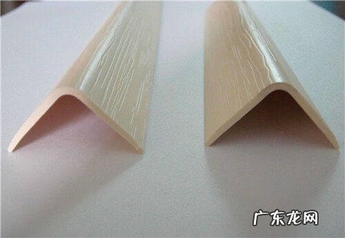 瓷砖背景墙收边条效果图 墙角收边条效果图