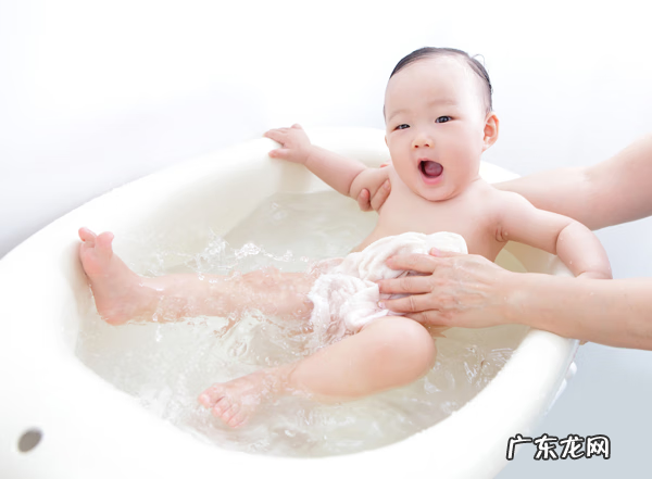 新生儿怎么护理照顾 新生婴儿怎样护理