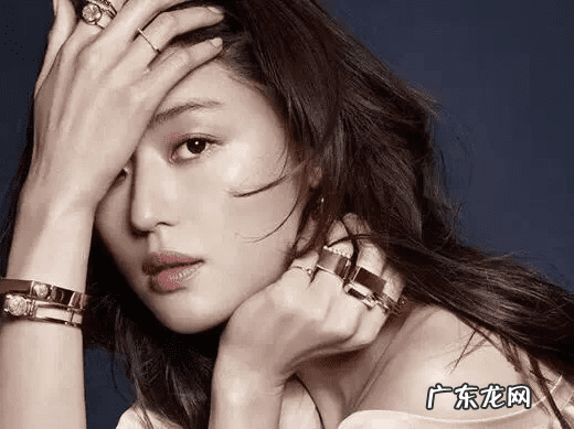 男生戴金戒指俗气吗 男人戴戒指风水