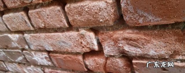 门口铺砖风水讲究 砖瓦房一般都是用什么做的