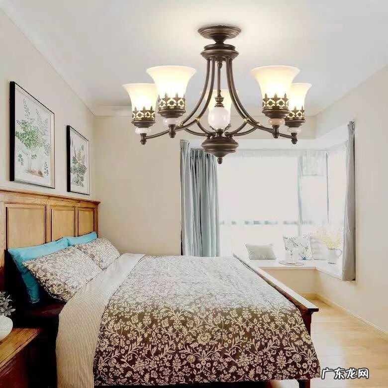 睡没有床头的床有什么说法 没有床头风水好吗