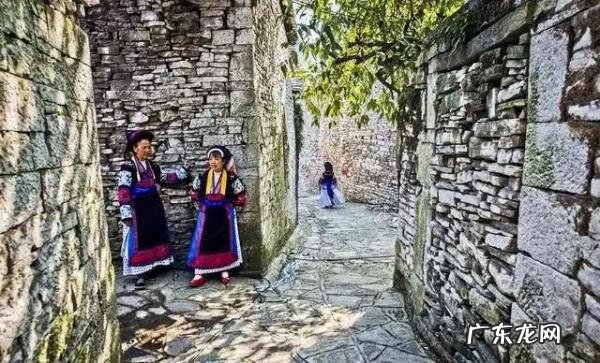 布依民族山歌 布依山风水作文