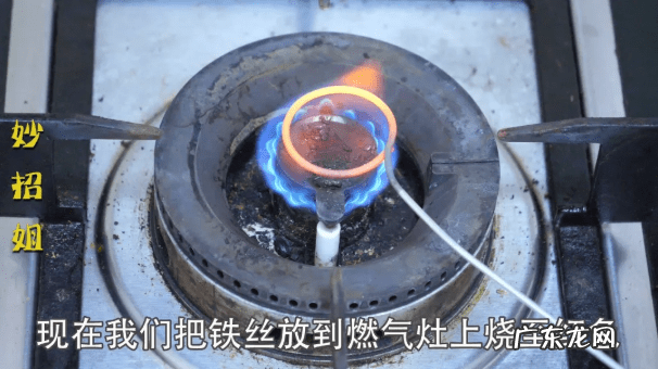 红酒除了开瓶器还能怎么开 没有开瓶器怎样开红酒瓶