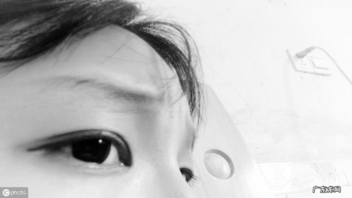 左眼皮一直跳是什么预兆 左眼睛上眼皮一直跳是怎么回事