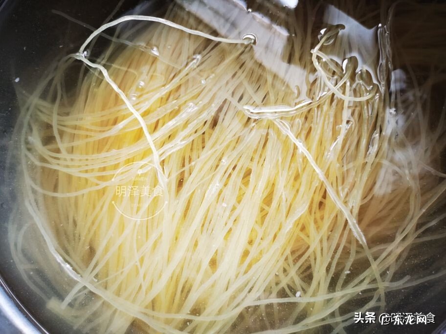 热汤冷面怎么调汤 冷面汤怎么调好吃