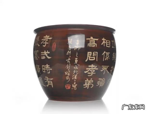 陶瓷缸装水好不好 风水陶缸要不要底座
