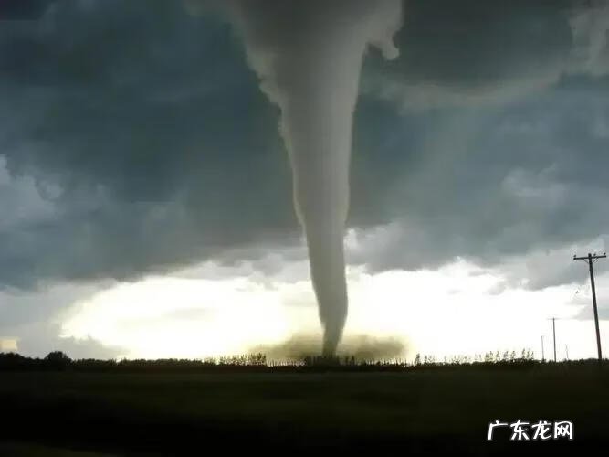 龙卷风怎么形成 龙卷风是怎么转的