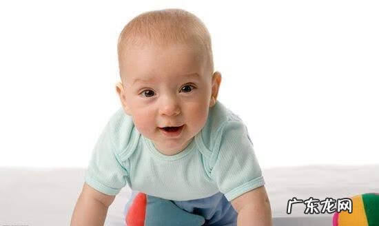 小婴儿头发稀少怎么办 几个月的宝宝头发稀少怎么办