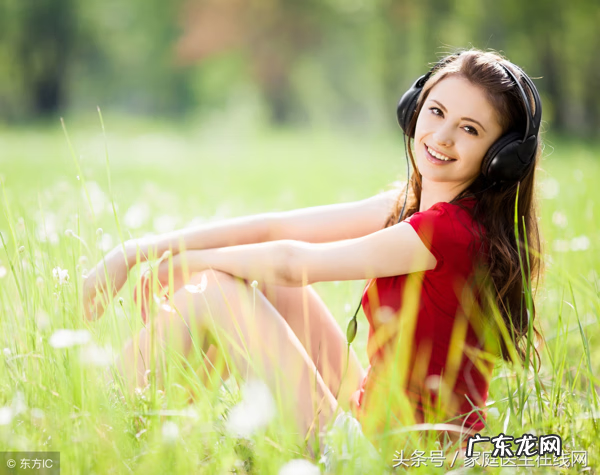 白带里面带血是什么原因 白带带血