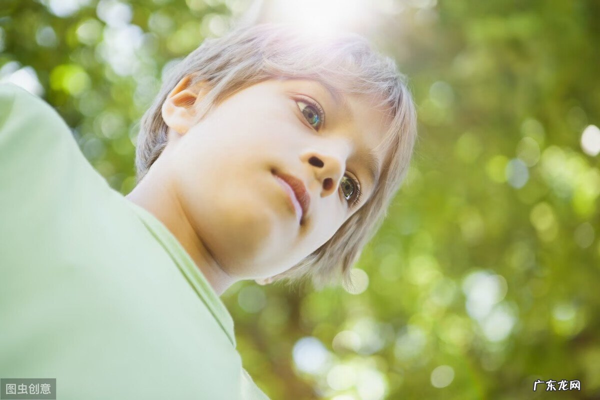 过敏性皮炎的症状表现 过敏性皮炎的症状图