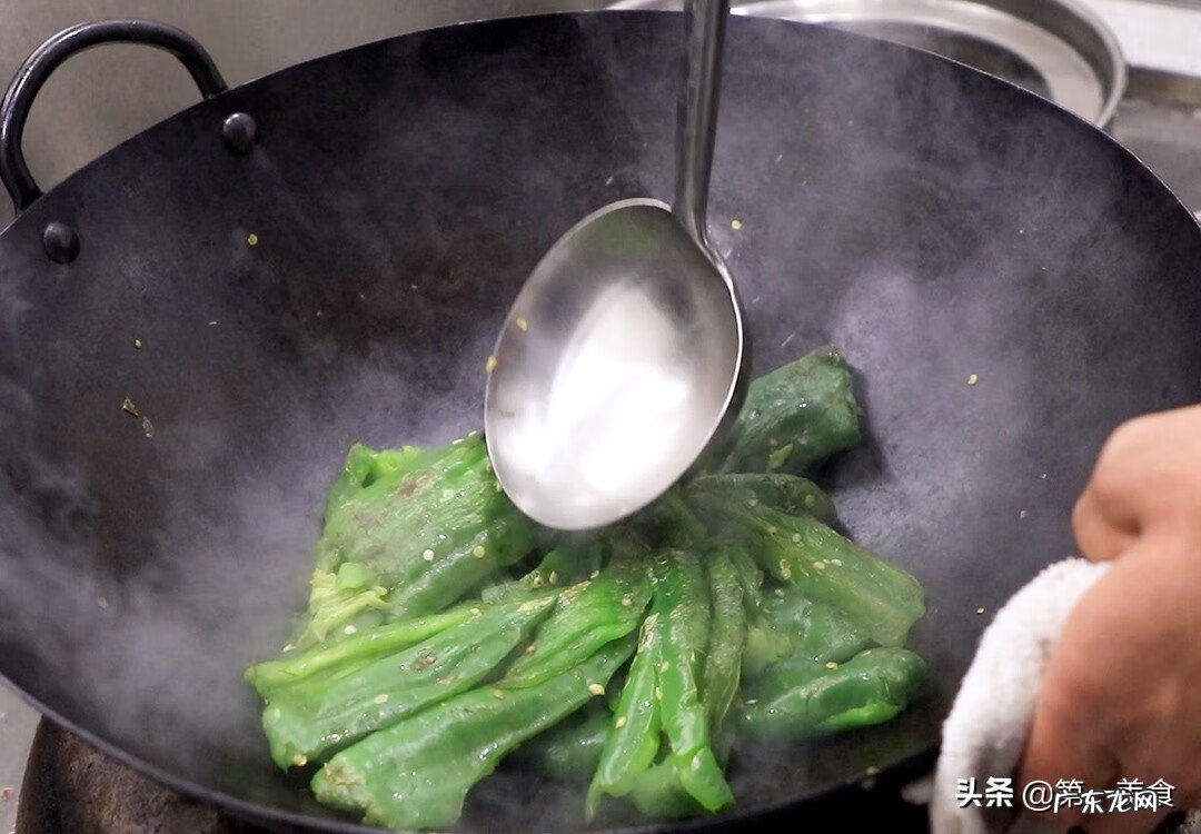 凉拌青椒 青椒