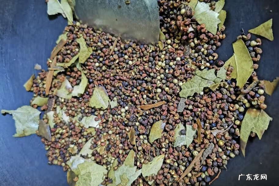 腊鸡腿烧土豆 腊鸡腿怎么做好吃