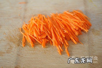 胡萝卜丝炒肉丝的做法 胡萝卜炒肉丝的做法