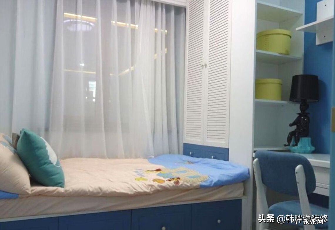 柜门高低不平如何调整视频 风水镜柜门板盖不住怎么调节