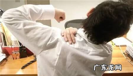 肩膀疼痛是什么原因,该怎么治疗 肩膀疼痛是咋回事
