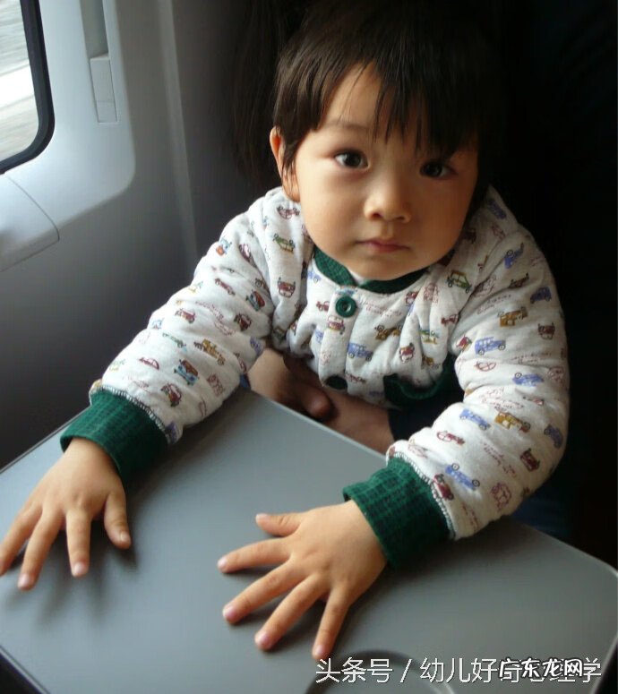 大人已出票,小孩机票怎么买 婴儿坐高铁要买票吗