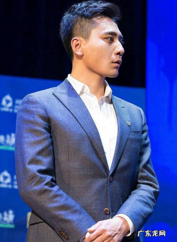 鬼吹灯系列胡八一 《鬼吹灯》胡八一