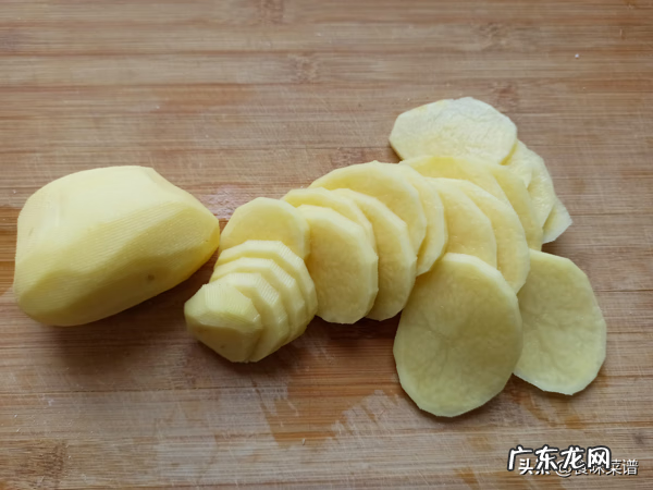 土豆的做法简单好吃 土豆的做法有哪些