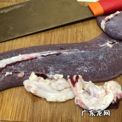 鸡骨草和什么煲汤的好 鸡骨草汤的做法