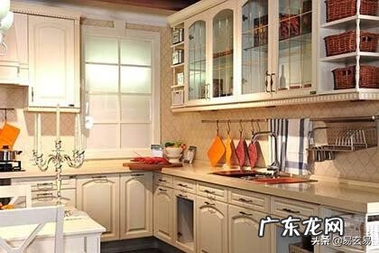 两水夹一火是什么意思 两火夹一水风水