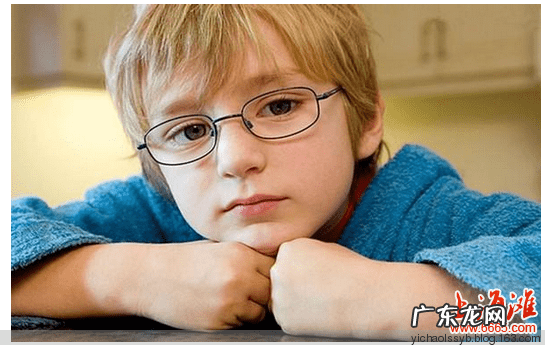 近视眼度数对照表 高度近视眼底病变