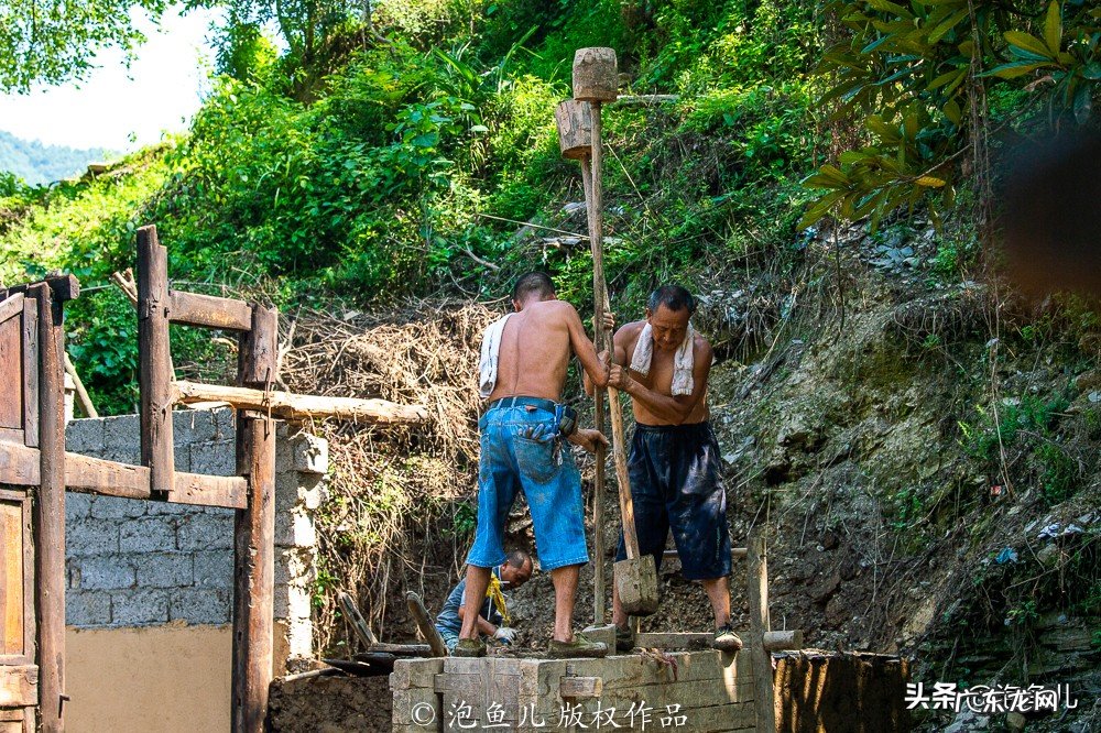类似我是女先生的灵异小说 风水美女晒羞什么书有这个