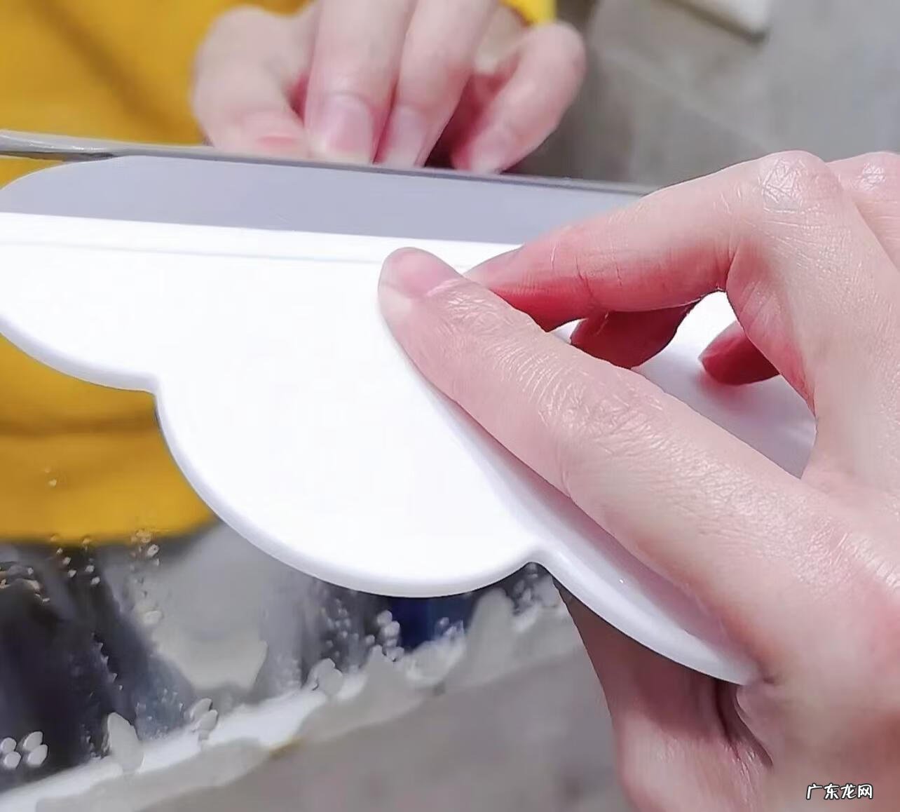 金属花盆带滑轮底托盘 带滑轮的花盆托盘