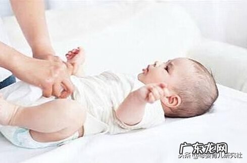 怎么换尿布正确方法