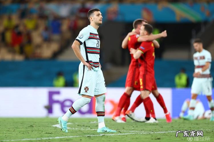 滕哈赫为达洛特鸣不平!他被网暴了,曼联帮在国家队孤立C罗?