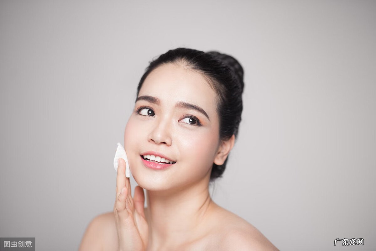 男生说精华液什么意思 精华液是什么成分