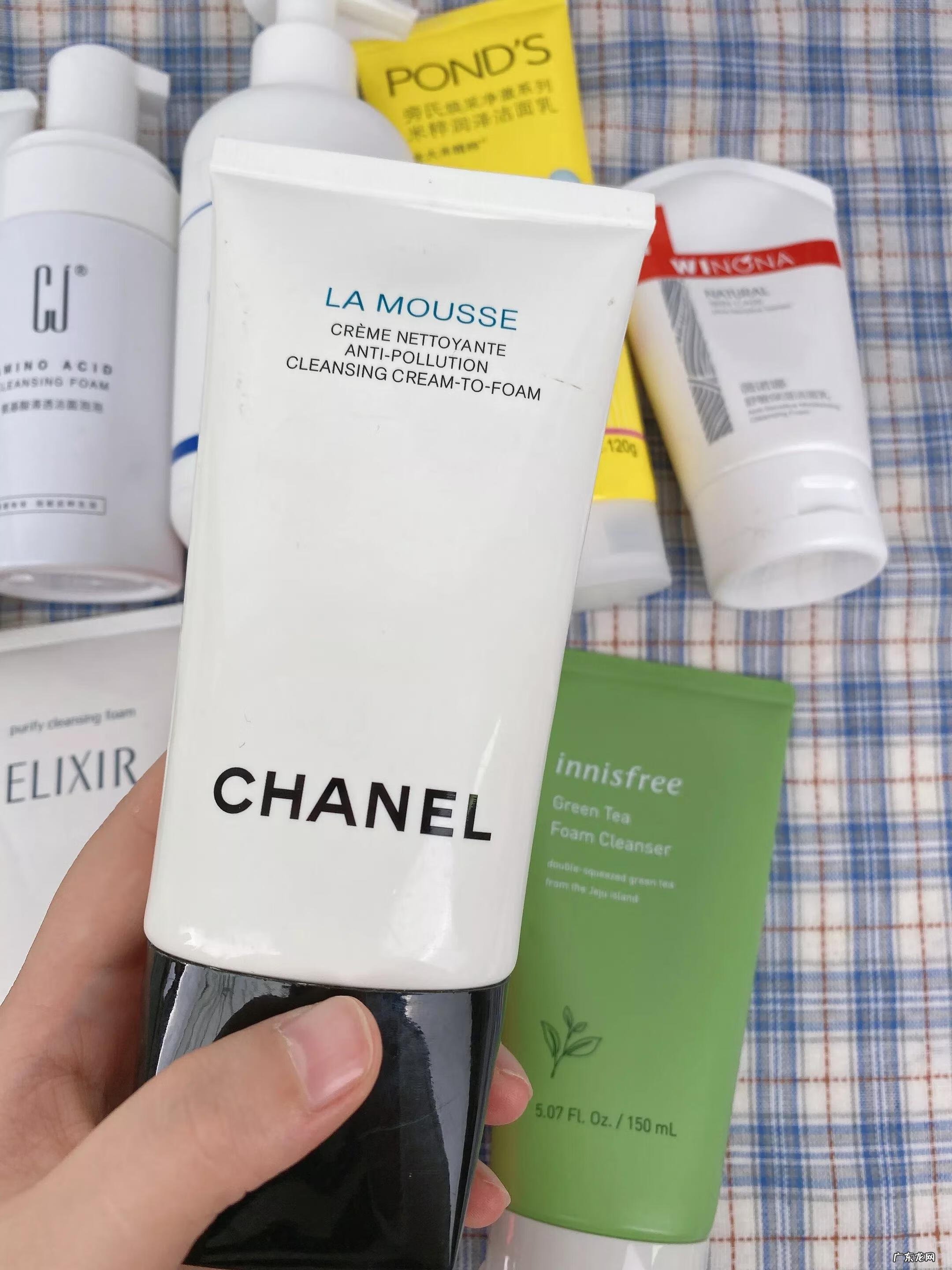 过期的牛奶洗脸有什么好处 过期的牛奶能洗脸么