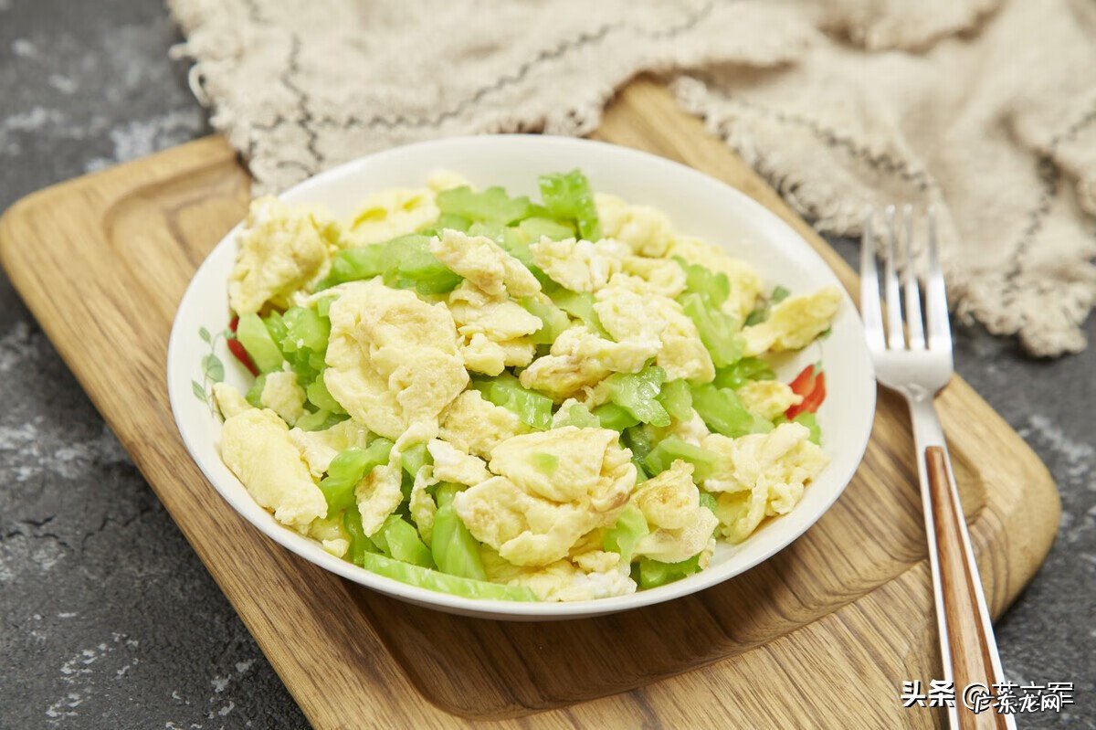 苦瓜怎么生吃 苦瓜怎么吃最好