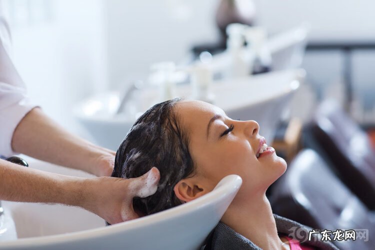 早上六七点可以洗头吗 早上洗头