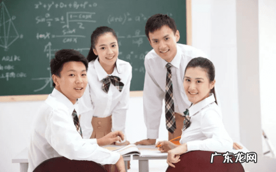 为什么睡觉时会流口水 学生为什么睡觉流口水