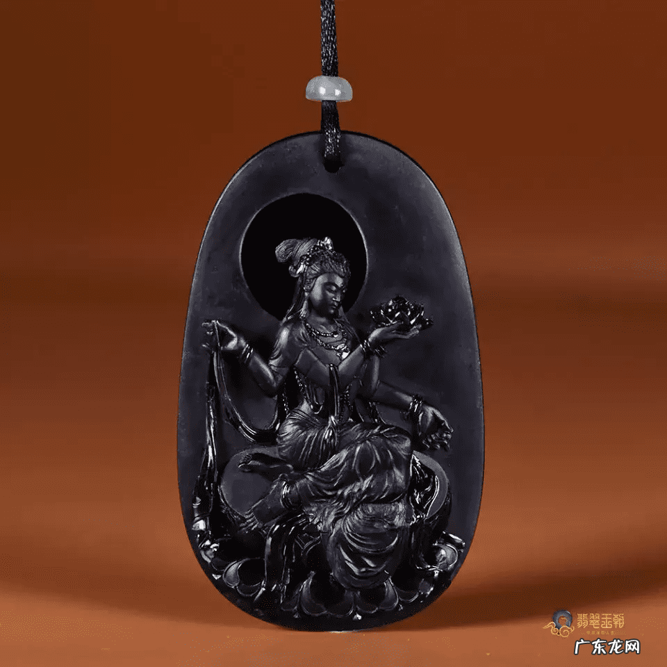 风水上对佩戴翡翠什么说法 戴翡翠的风水讲究