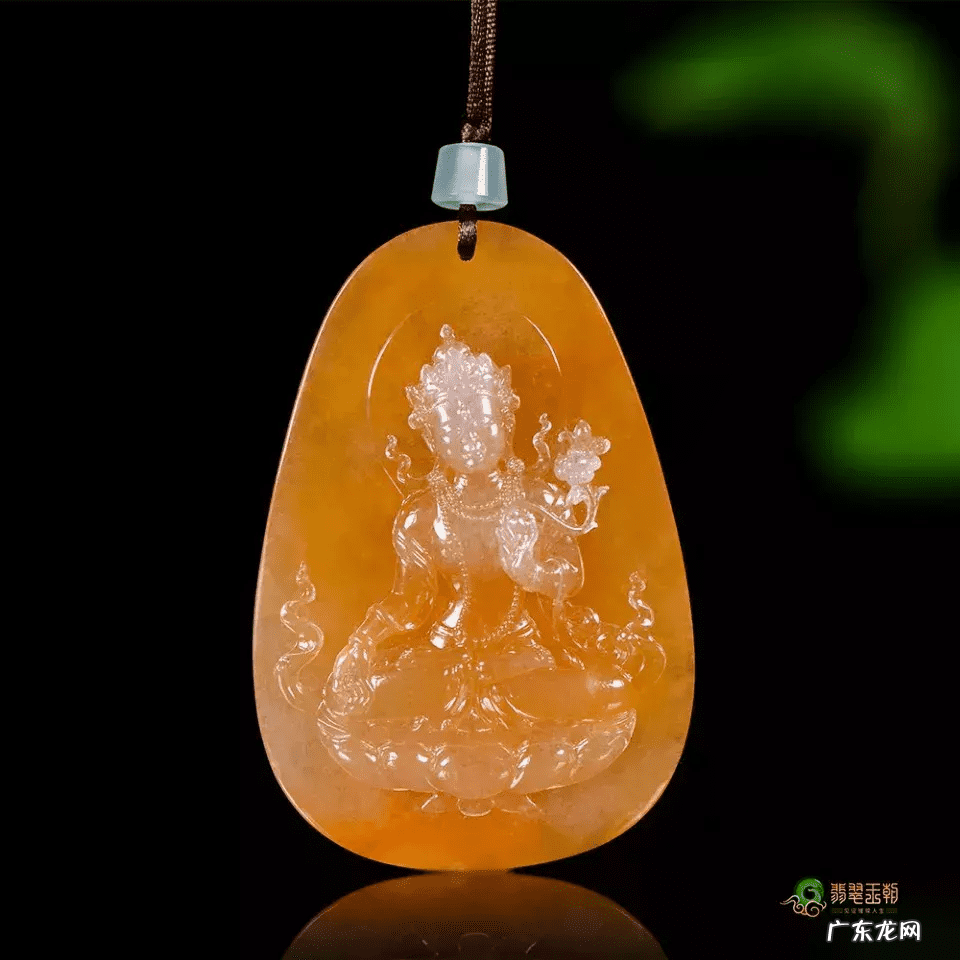 风水上对佩戴翡翠什么说法 戴翡翠的风水讲究