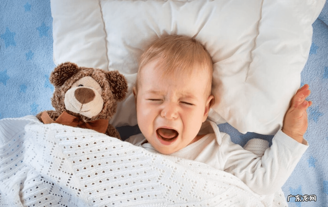 宝宝一天都低烧怎么办 一个月的宝宝低烧怎么办