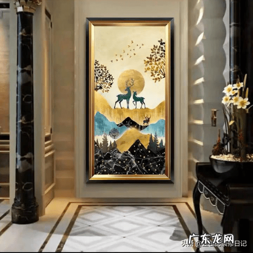 玄关画适合挂什么样的有讲究吗 进门玄关挂画风水
