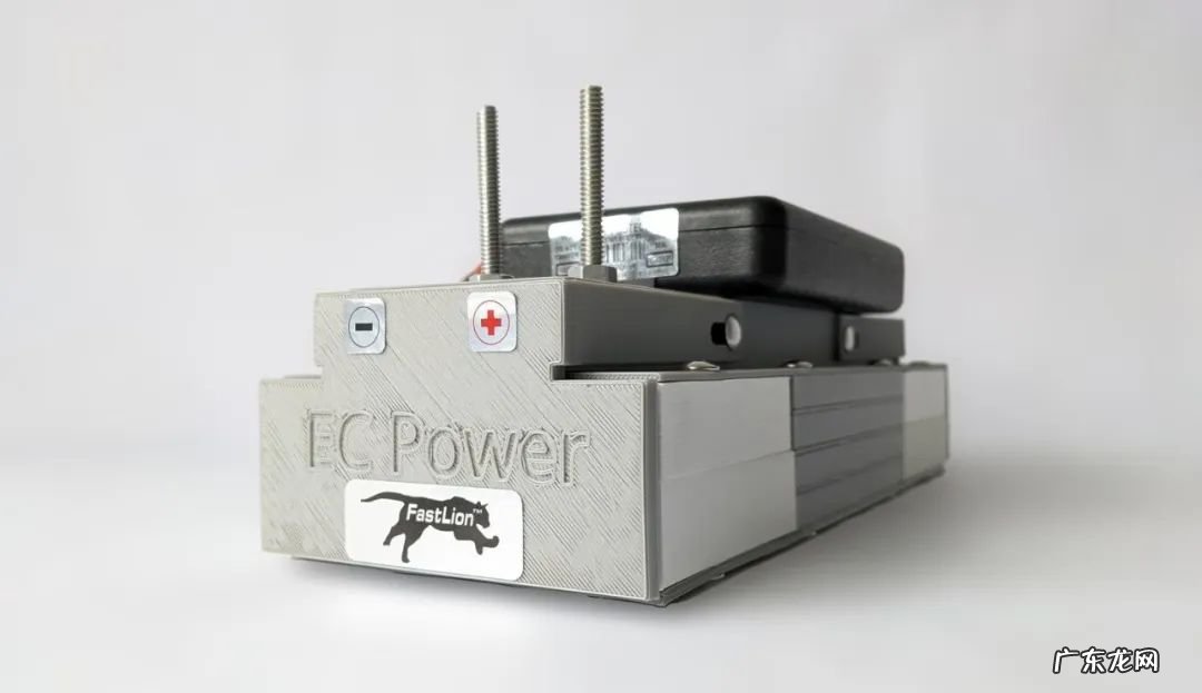 华裔教授突破快充技术:10分钟充电75%,行驶400公里,2年内量产