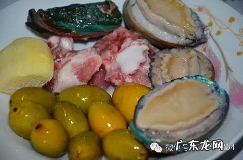 青果炖猪肚用新鲜青果还是干青果 青果炖猪肚的做法