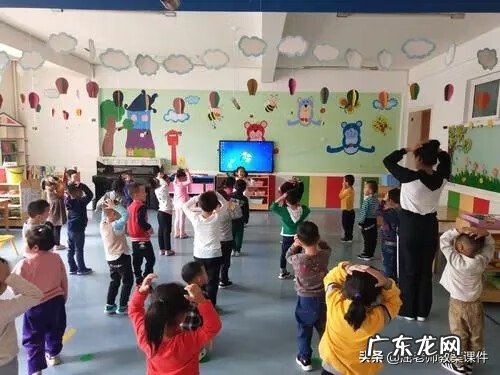 头发肩膀膝盖脚活动导入 头发肩膀膝盖脚