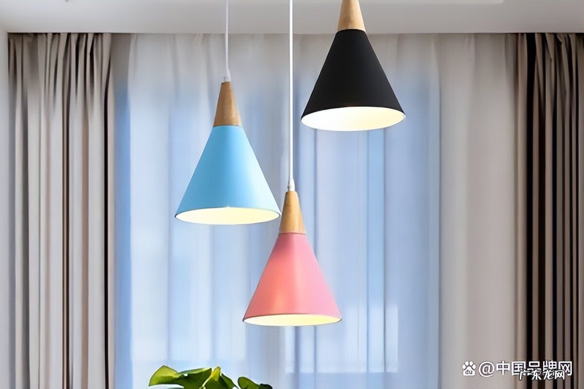 轻奢风格吊灯 现代简约吧台吊灯