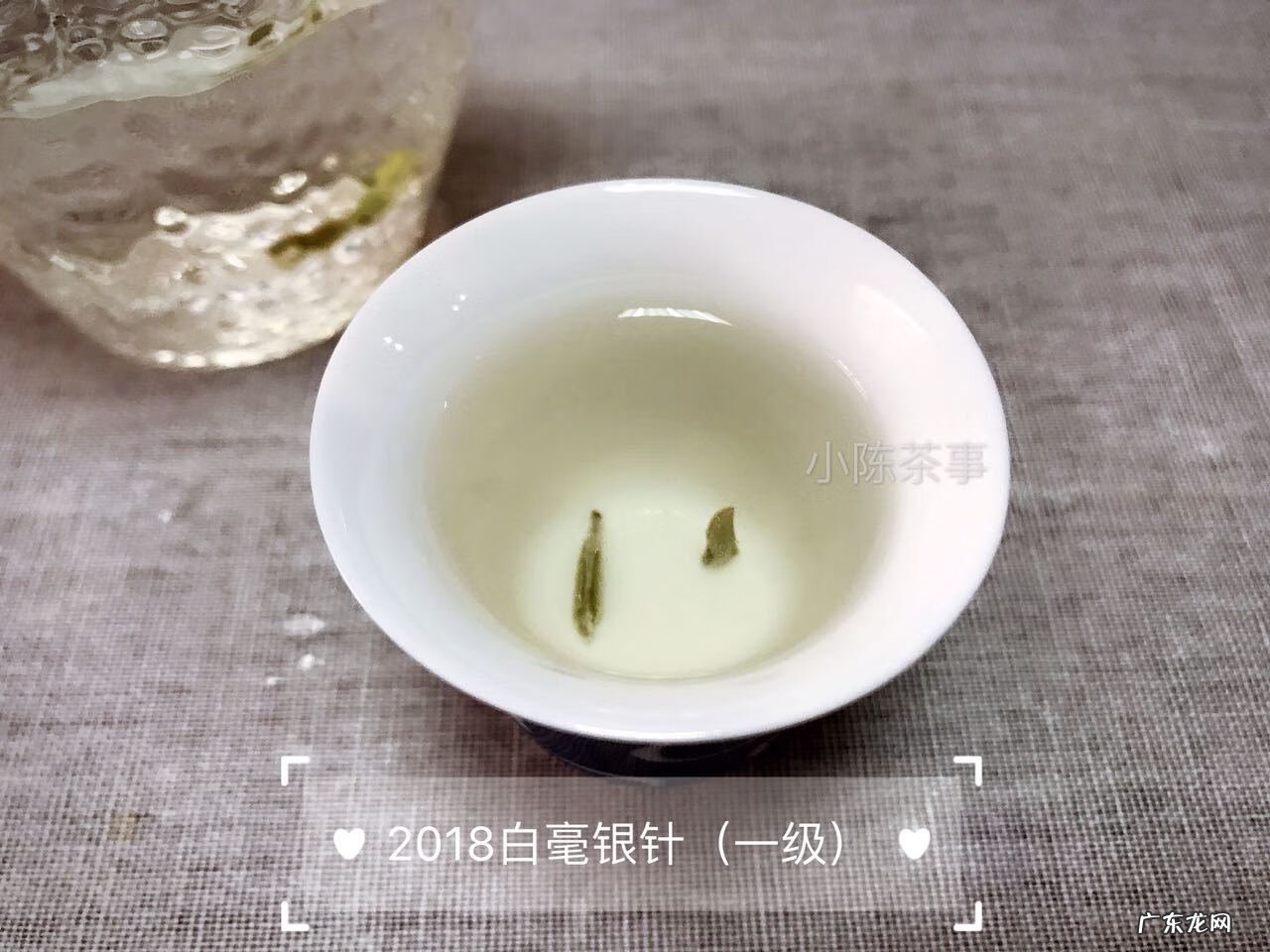 身上长白毛很长一根风水 身上长细细的白毛是什么原因